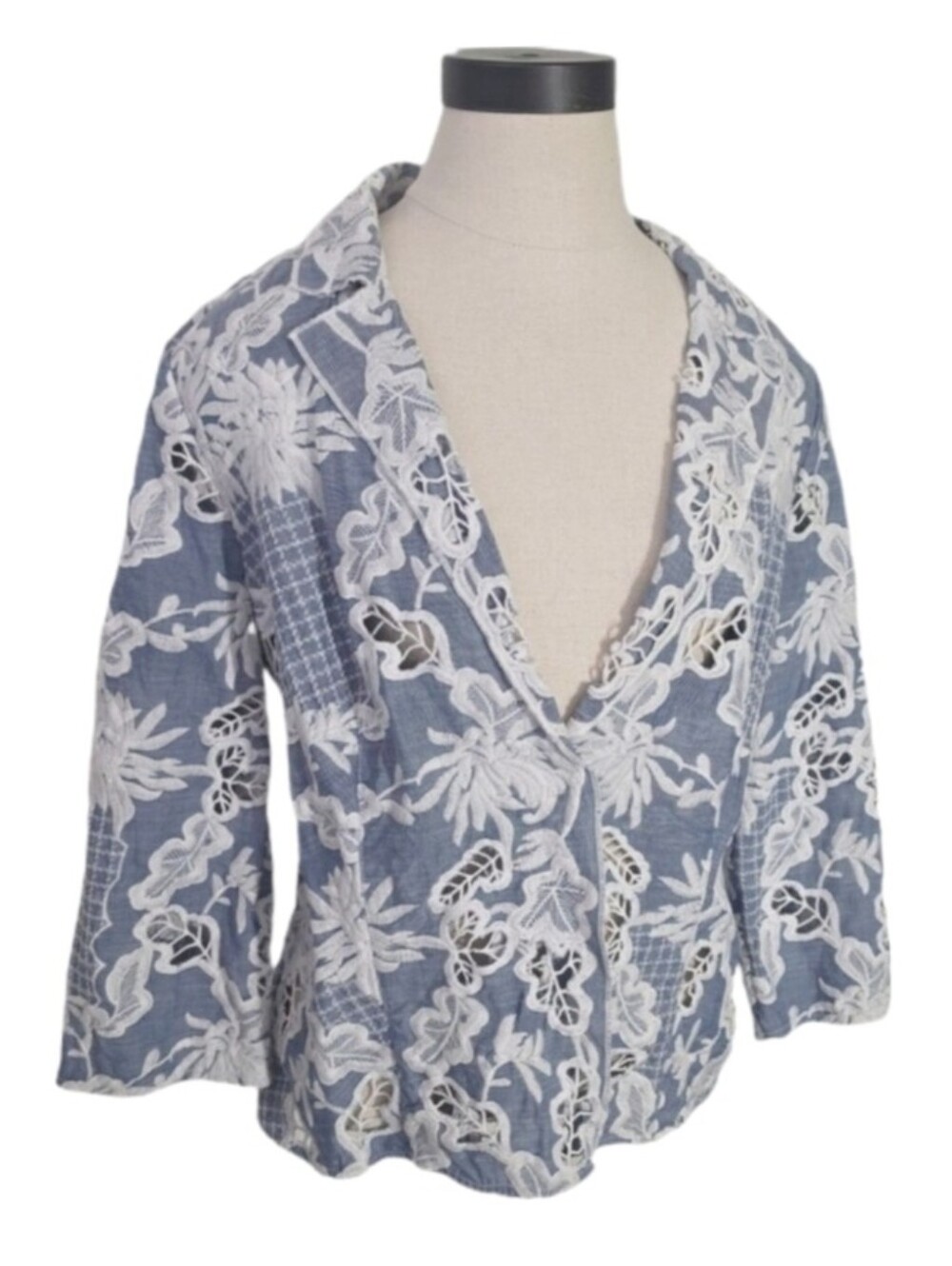 Chico's Blazer Jacket Embroidered Lace Overlay Blue Size 2